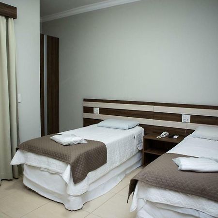 Joao Pinheiro Hotel Avenida المظهر الخارجي الصورة