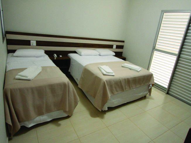 Joao Pinheiro Hotel Avenida الغرفة الصورة